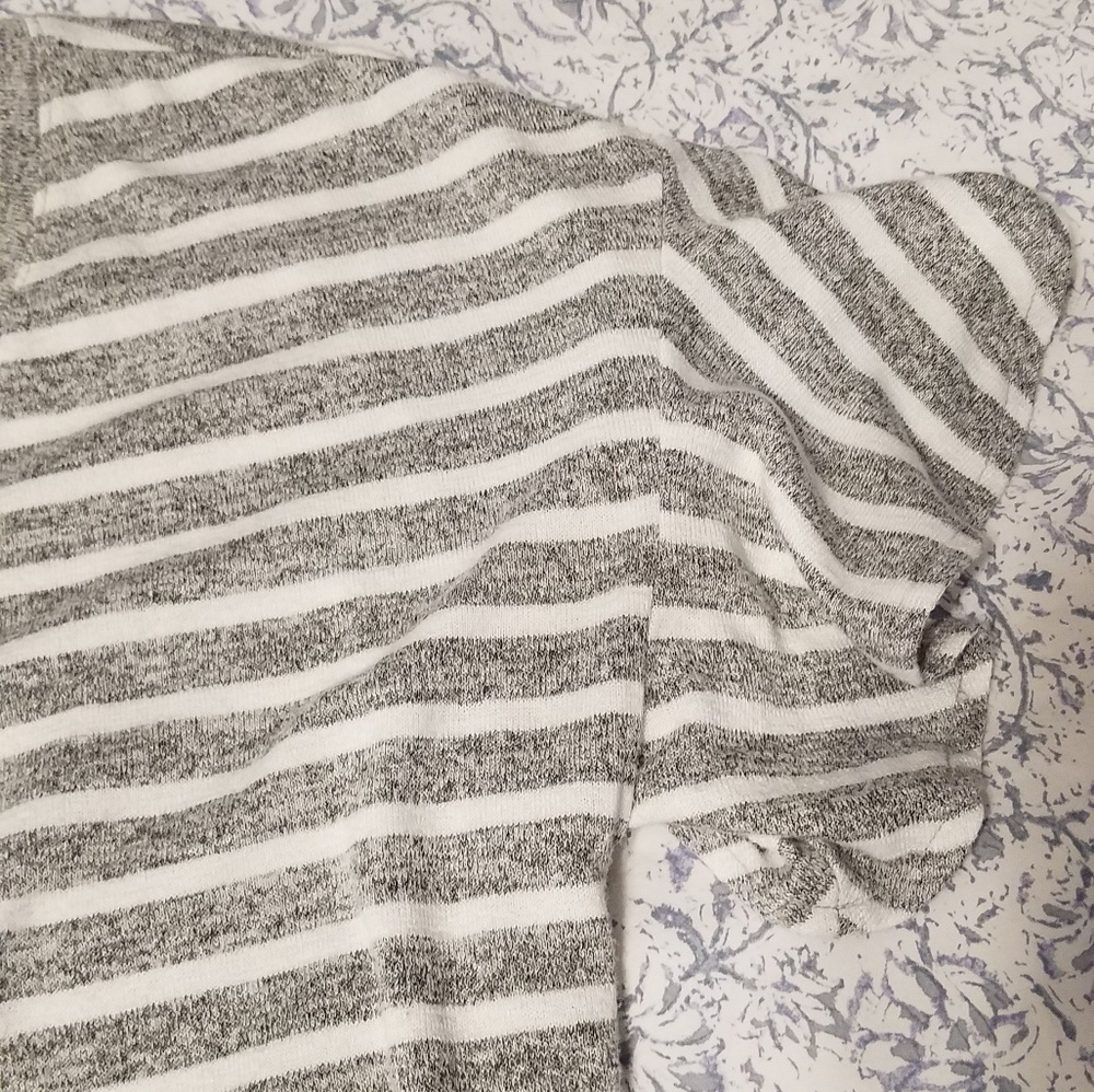 Universal thread tee - Picture 2 of 2